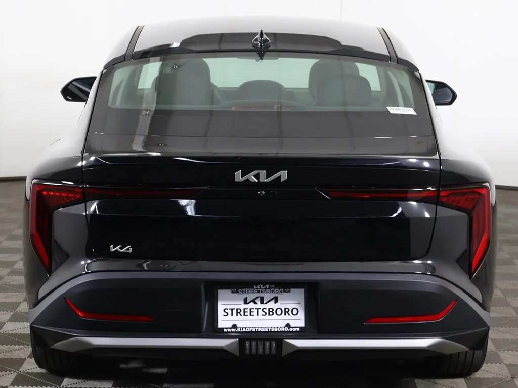 Used 2025 Black Kia LXS image 10