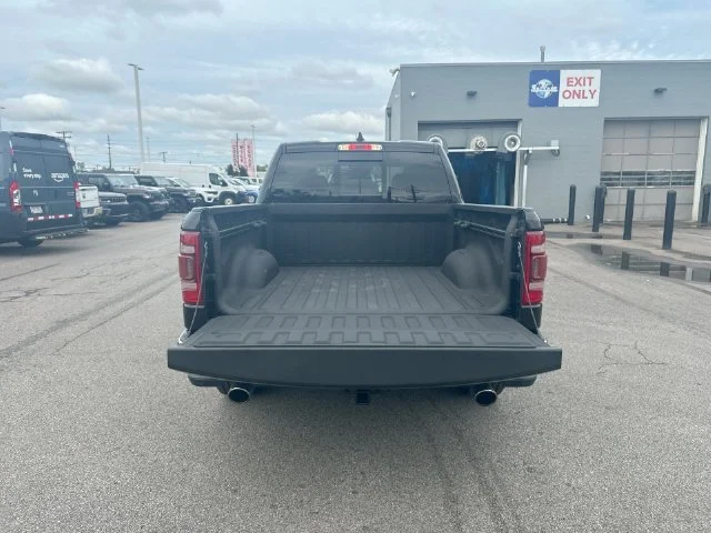 Used 2019 Black Ram Laramie image 23