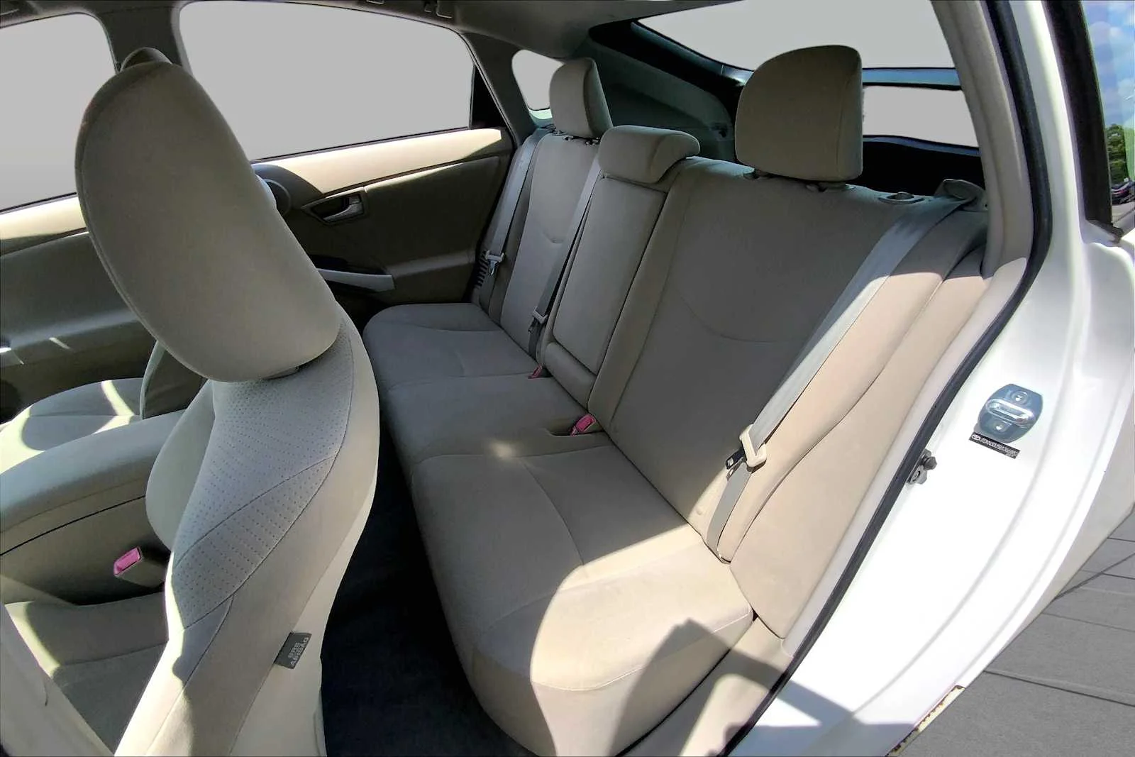 Used 2011 Blizzard Pearl Toyota III image 19