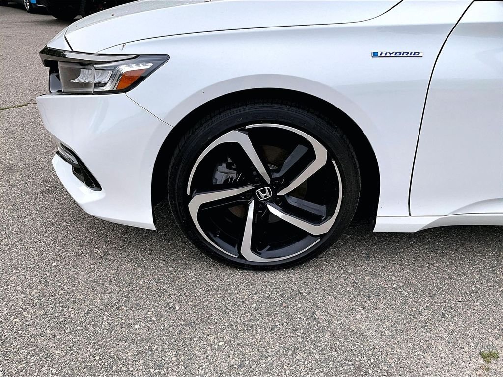 Used 2022 White Honda Sport image 7