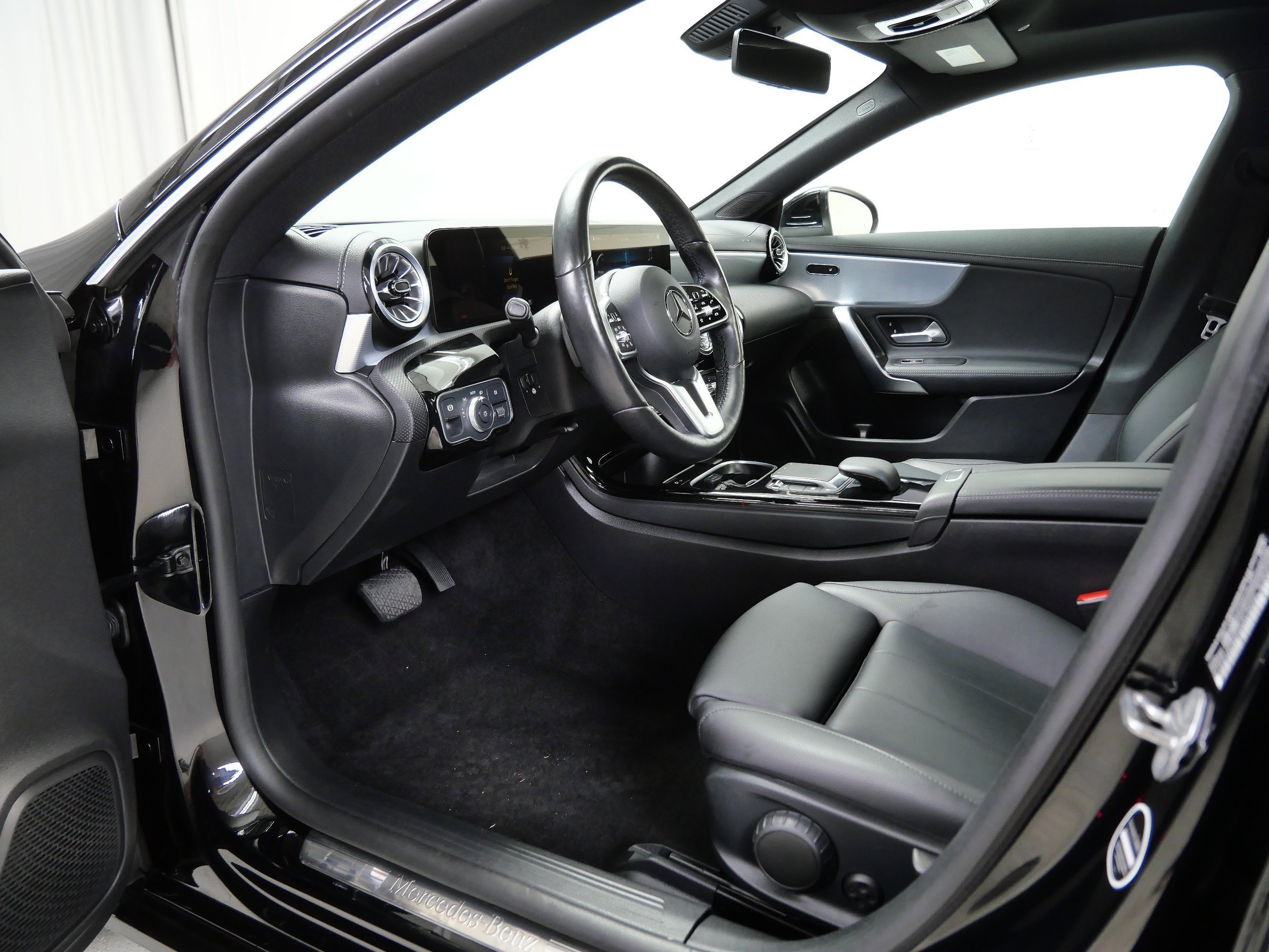 Certified Used 2022 Night Black Mercedes-Benz CLA 250 image 13