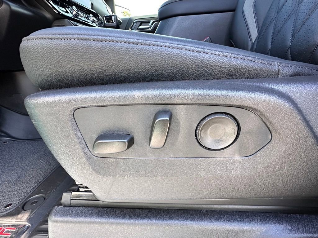 New 2026 Onyx Black GMC AT4 image 16