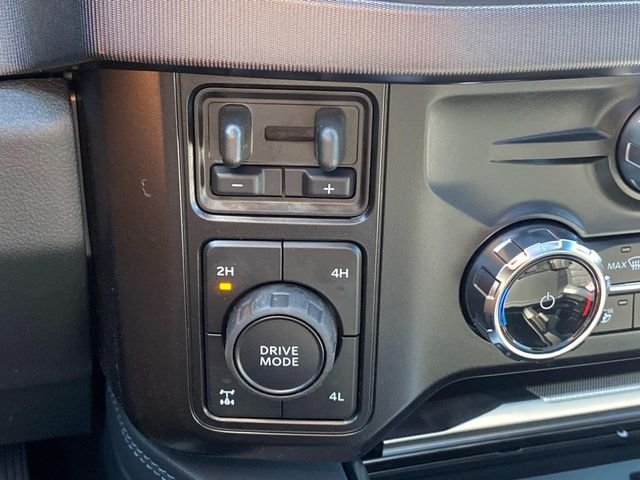 New 2026 Black Ford Platinum image 24