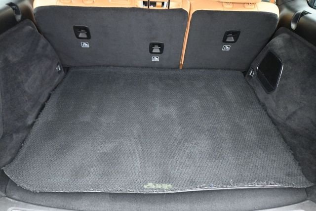Used 2022 Black Jeep Summit Reserve 4xe image 28