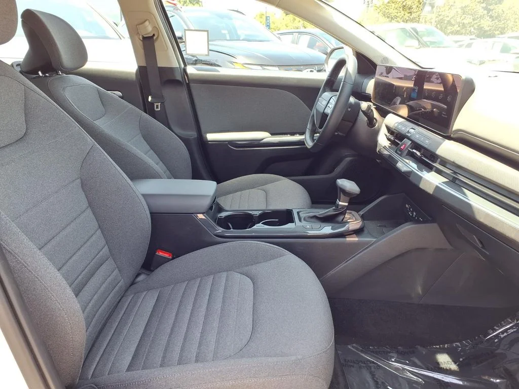 Certified Used 2025 White Kia EX image 9
