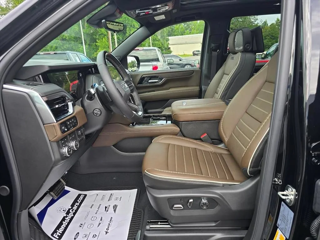 2026 GMC Yukon Denali Ultimate - Photo 9