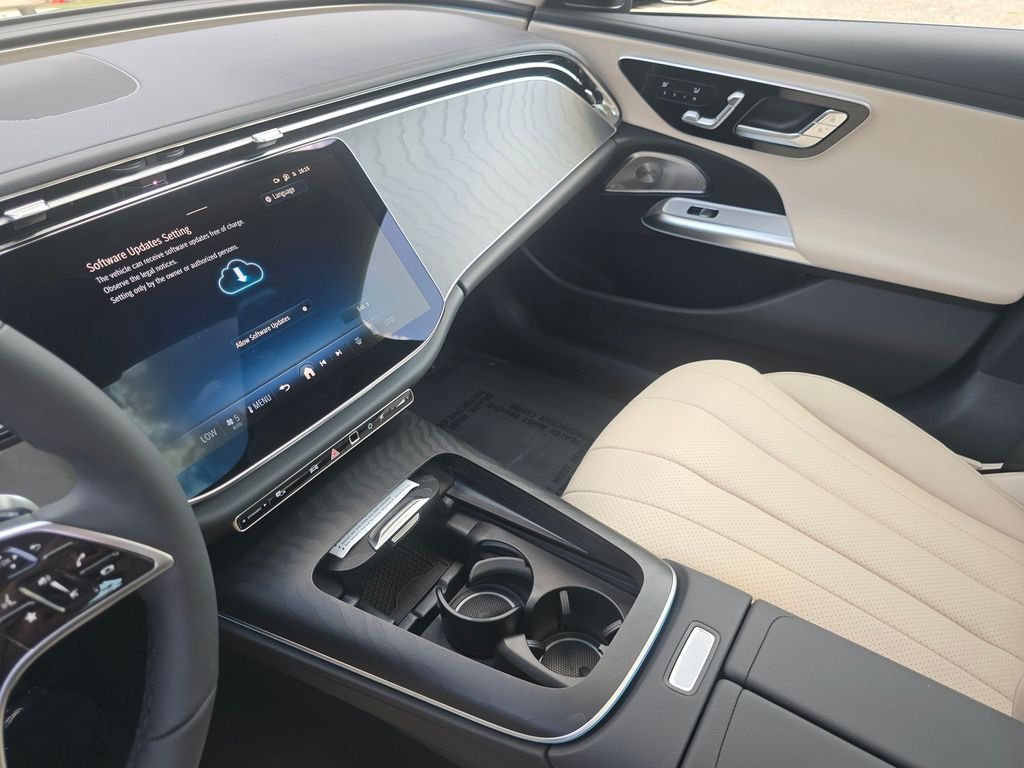 New 2027 Nautical Blue Metallic Mercedes-Benz E 350 image 31