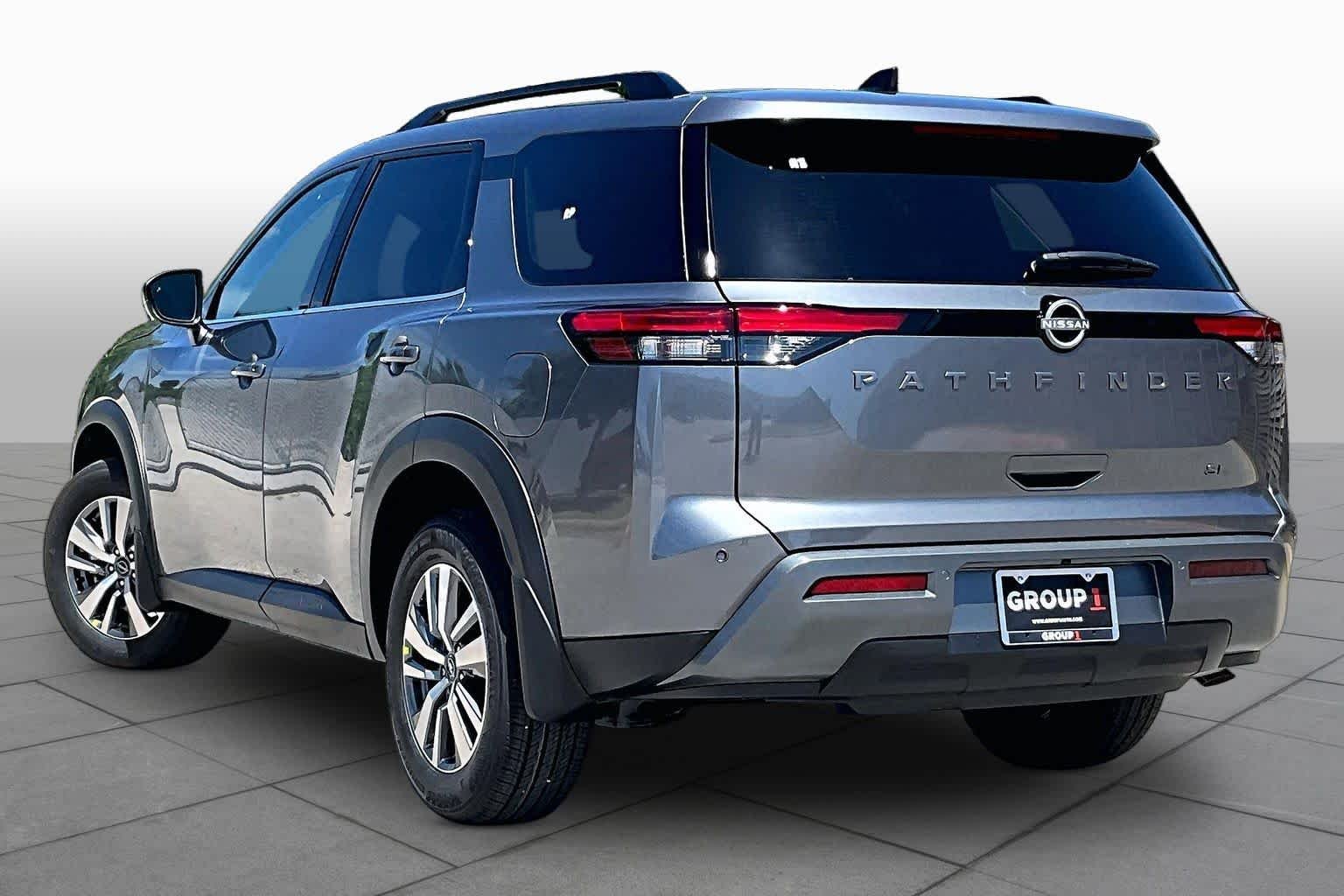 New 2026 Gun Metallic Nissan SL image 7