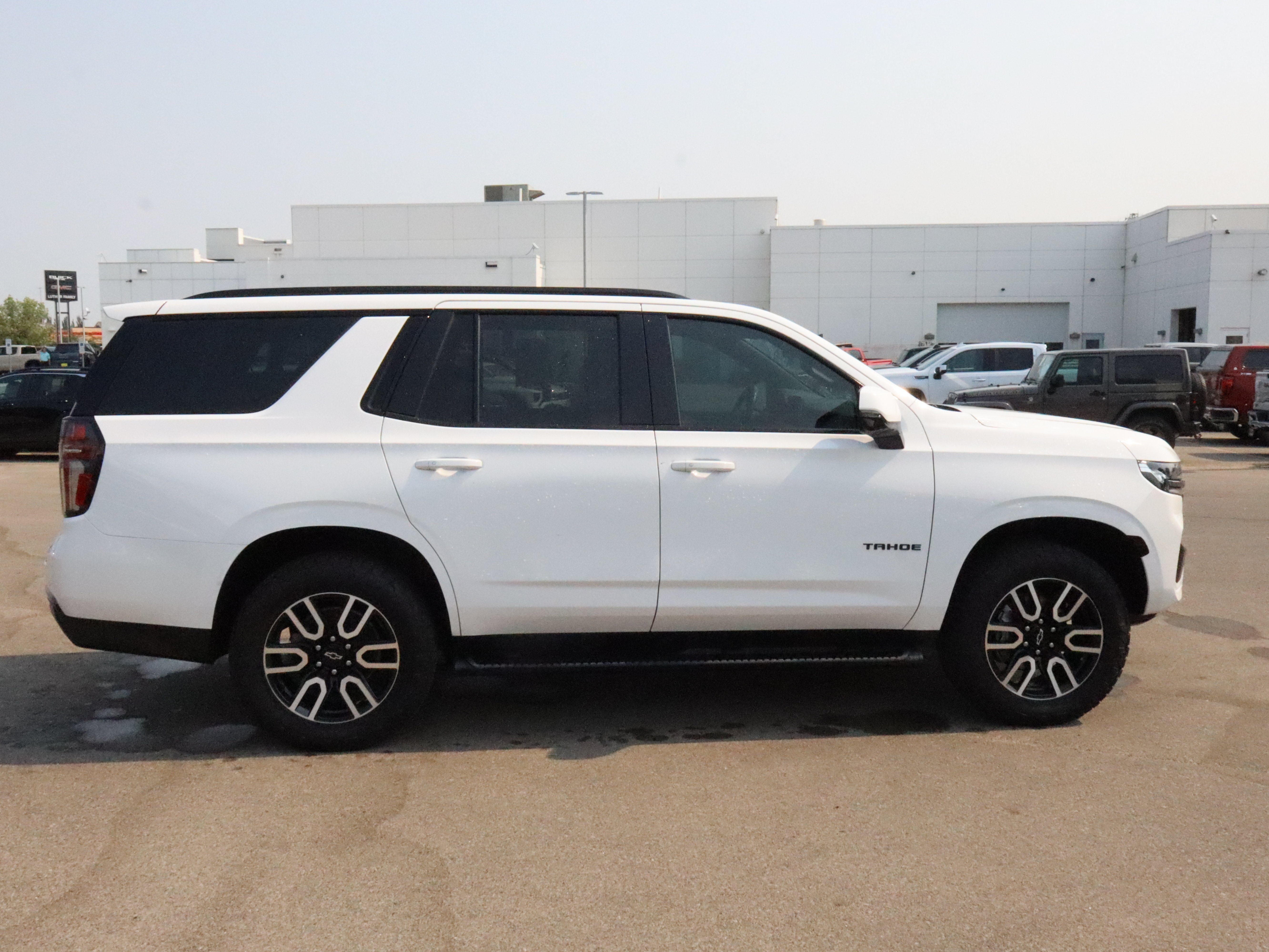 2021 Chevrolet Tahoe Z71 - Photo 8