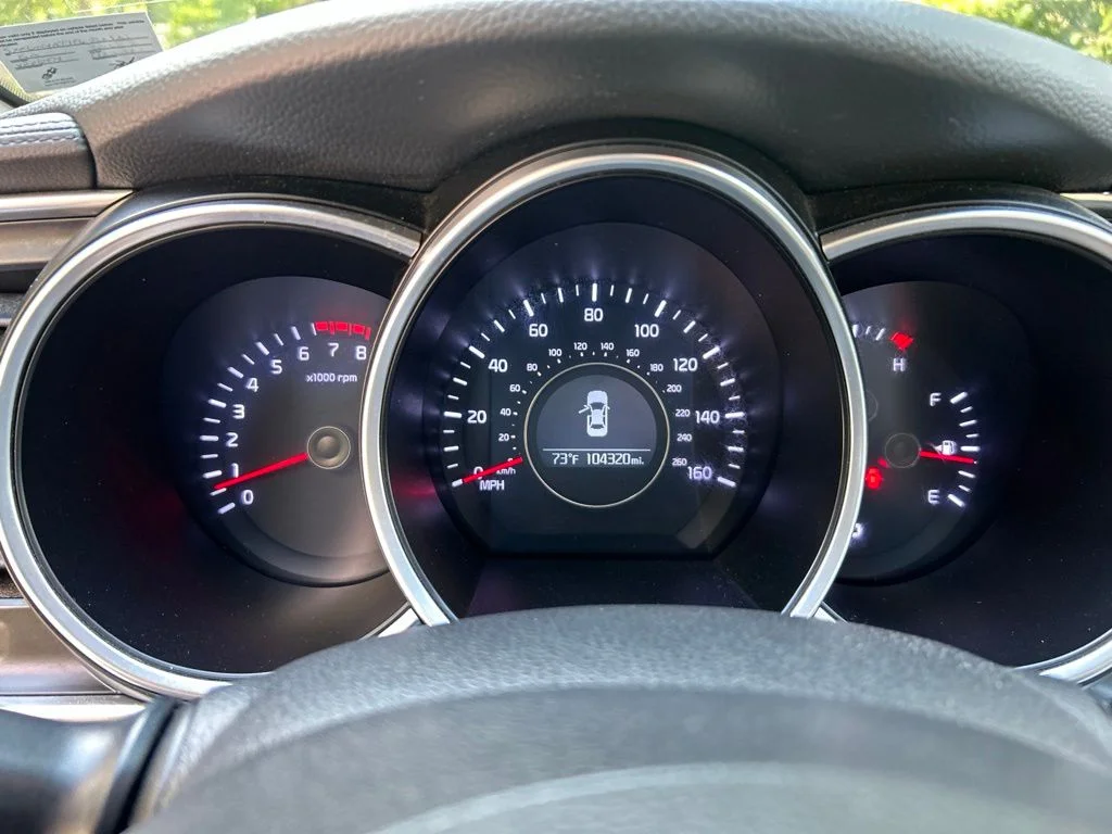 Used 2015 Red Kia EX image 20