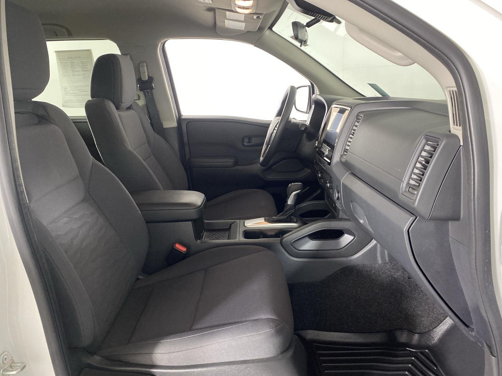 Used 2022 Glacier White Nissan S image 24