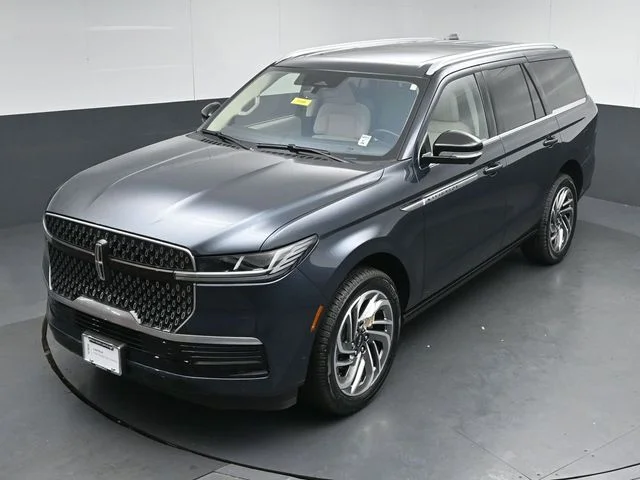 Used 2025 Blue Lincoln Reserve image 51
