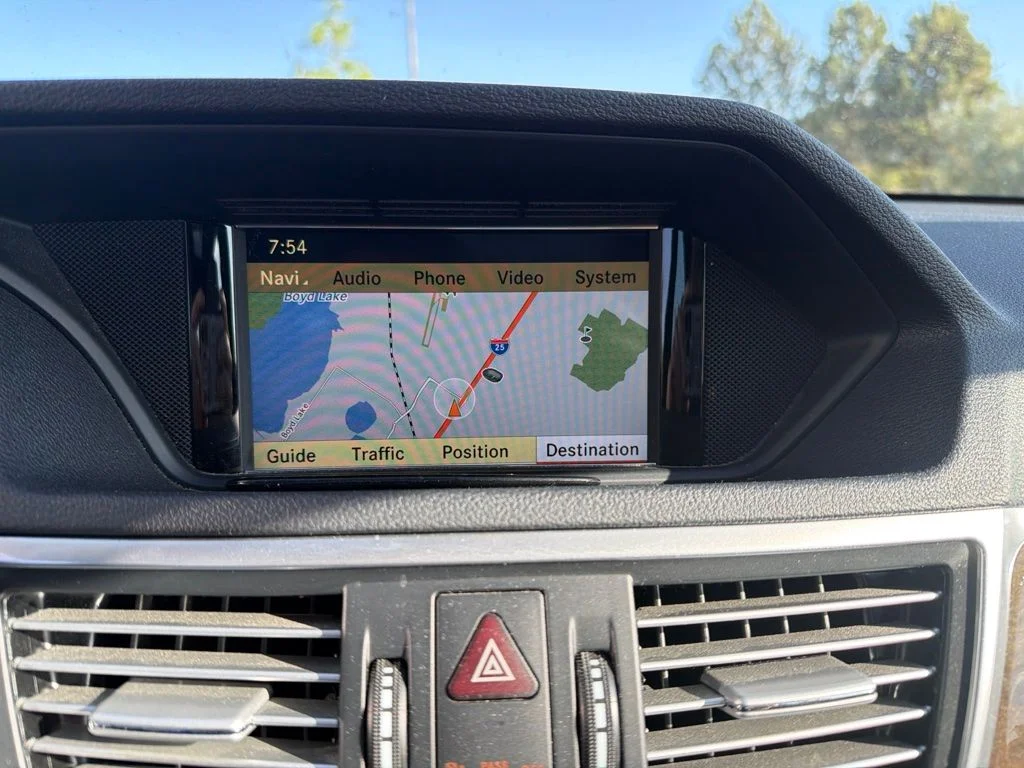 Used 2010  Mercedes-Benz E 550 image 14
