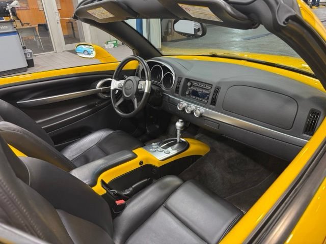 Used 2004 Slingshot Yellow Chevrolet LS image 4