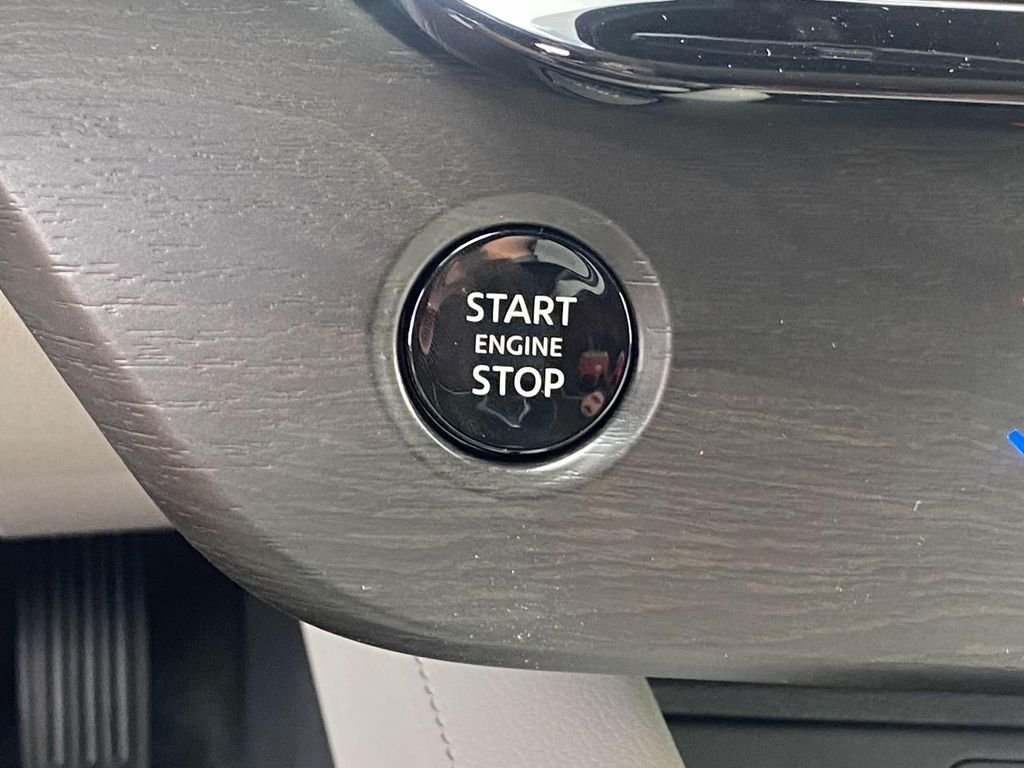 2025 Nissan Murano SV - Photo 24