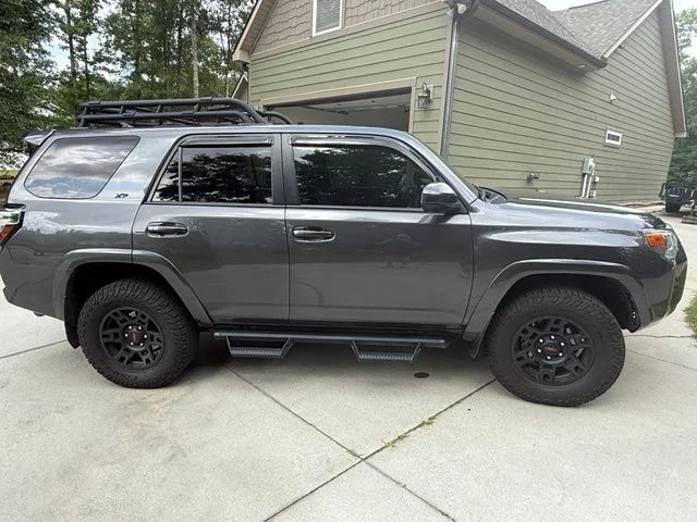 Used 2020 Gray Toyota SR5 image 4