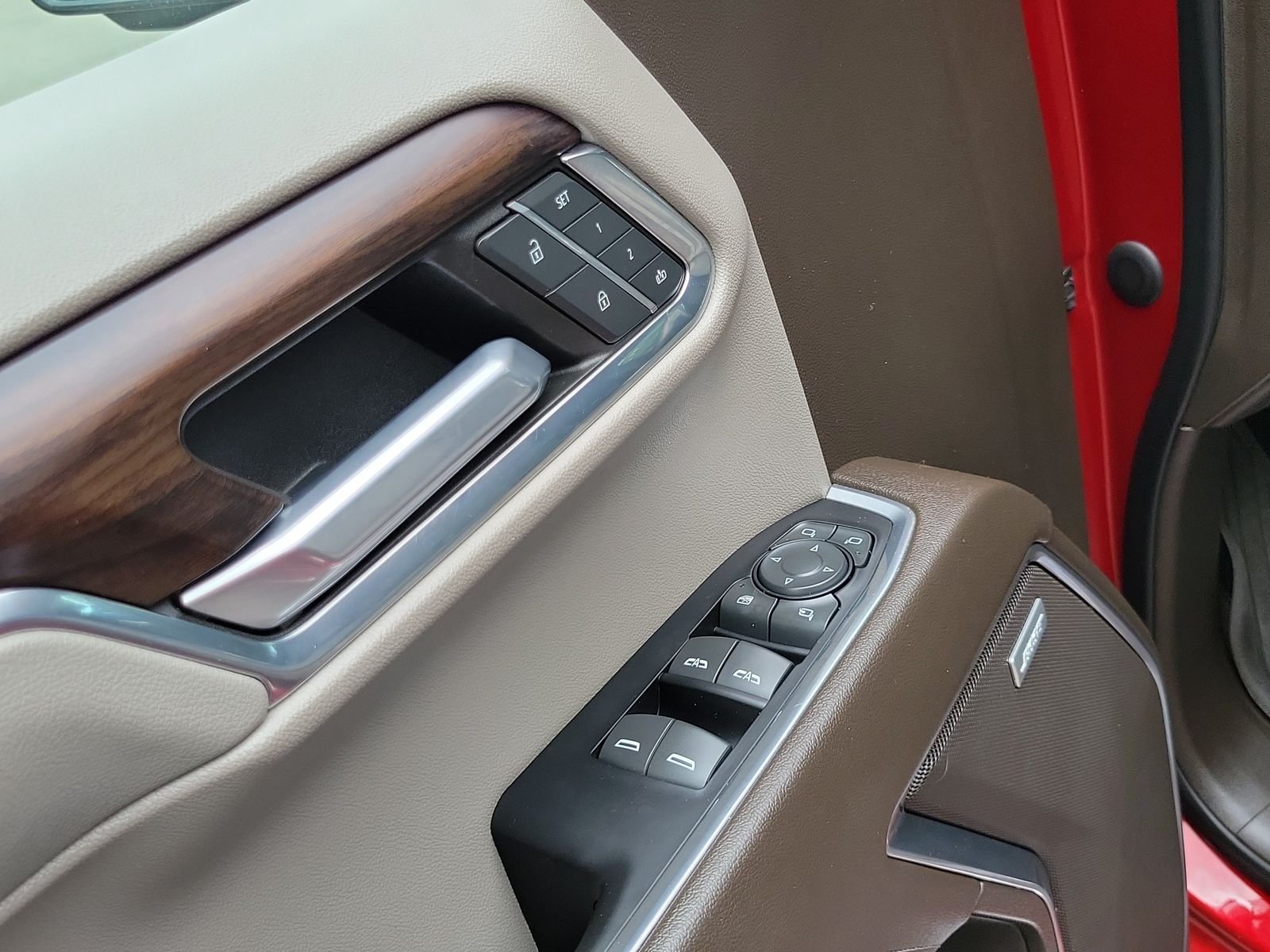 Used 2022 Red GMC SLT image 8