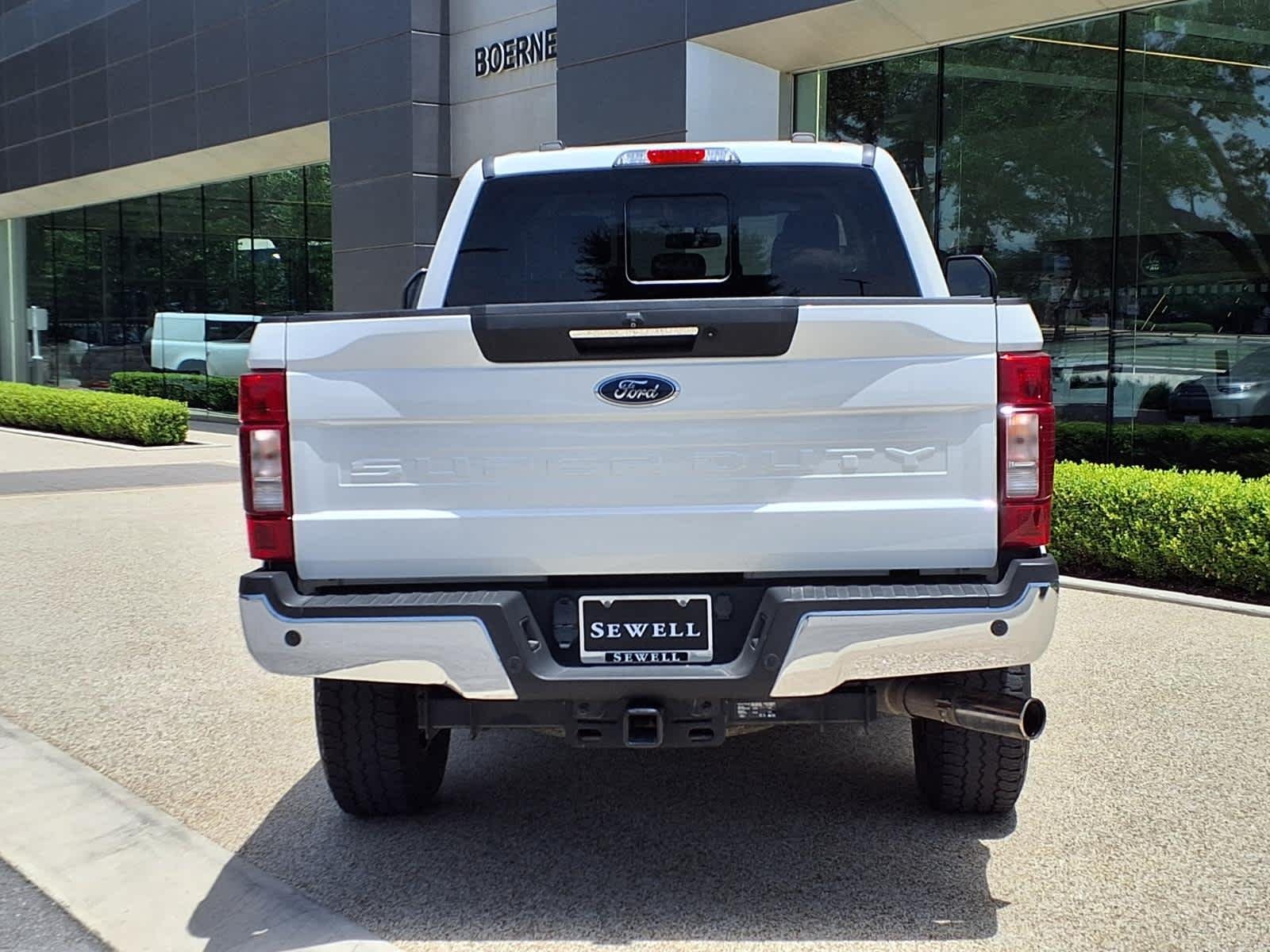 Used 2022 Star White Metallic Tri-Coat Ford LARIAT image 7