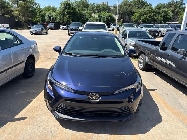 Used 2026  Toyota LE image 2