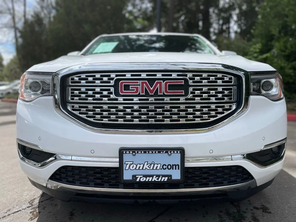 Used 2019 Summit White GMC Denali image 8
