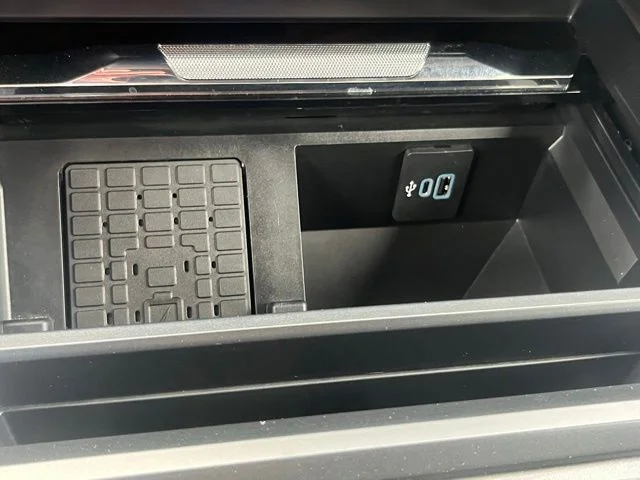 Used 2025 Gray Ford King Ranch image 37