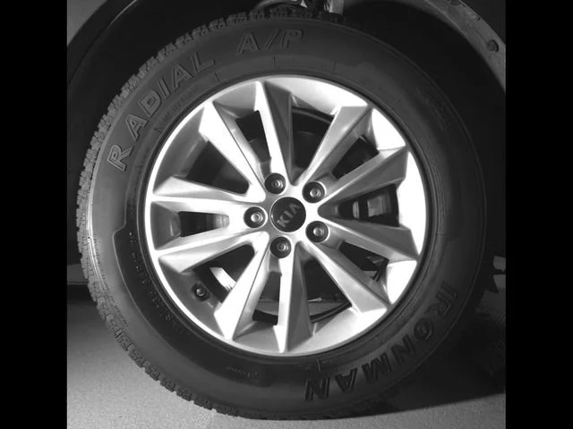 Used 2019 Snow White Pearl Kia L image 9