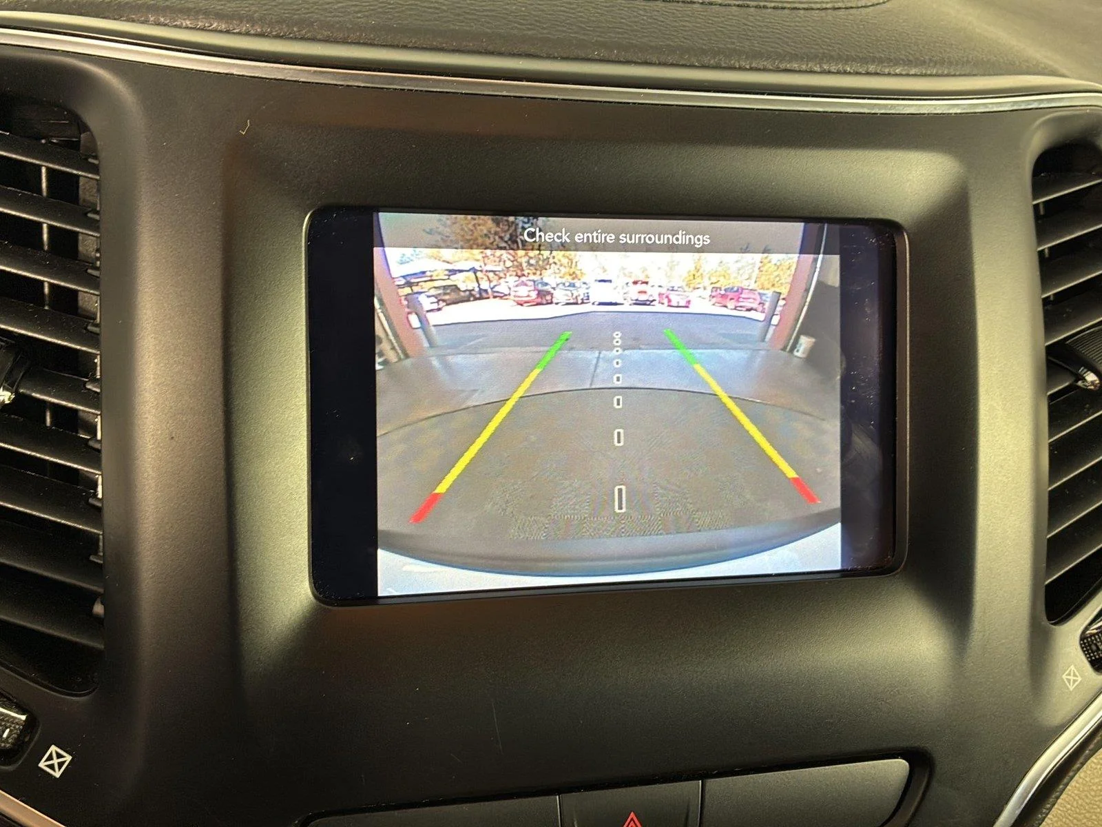 Used 2019 Bright White Clearcoat Jeep Latitude image 23