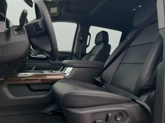 New 2026 Summit White Chevrolet LT image 19