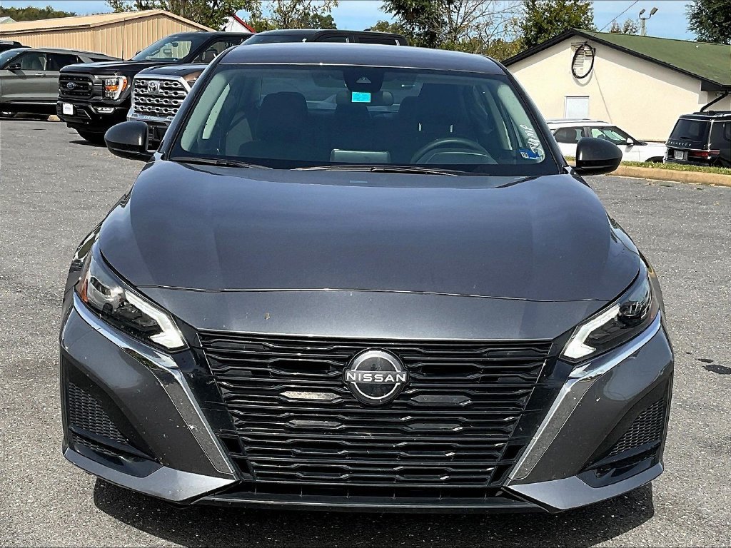 Used 2025 Gray Nissan 2.5 SV image 11