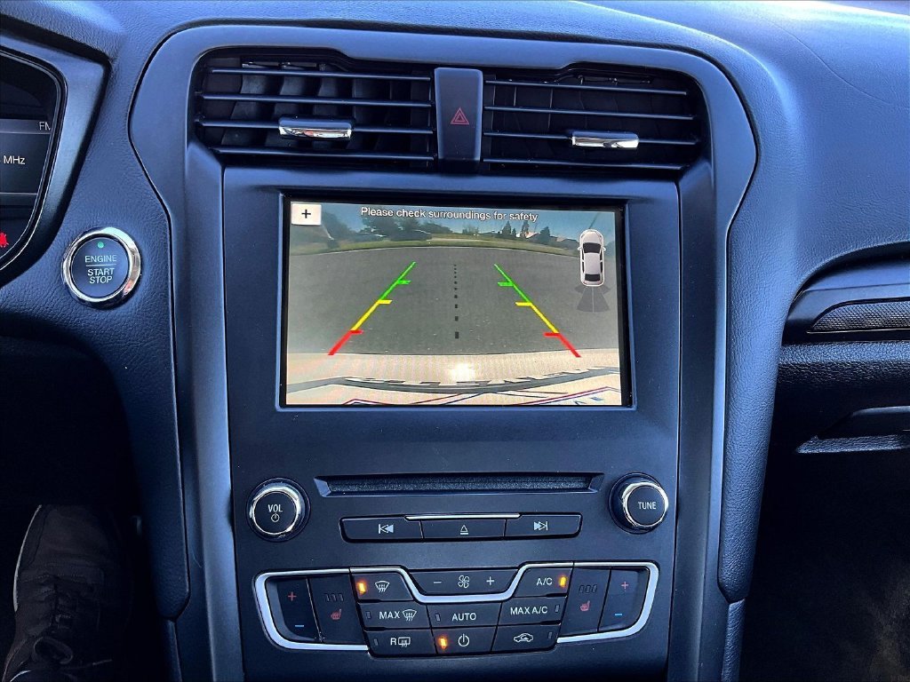 Used 2018 White Ford SE image 14