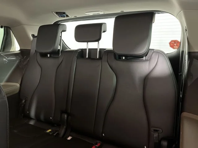 New 2026 Ivory Silver Kia EX image 23
