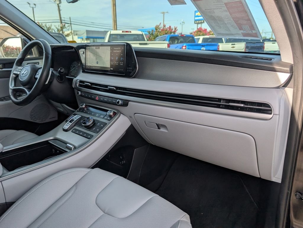 Used 2023 Black Hyundai SEL image 29