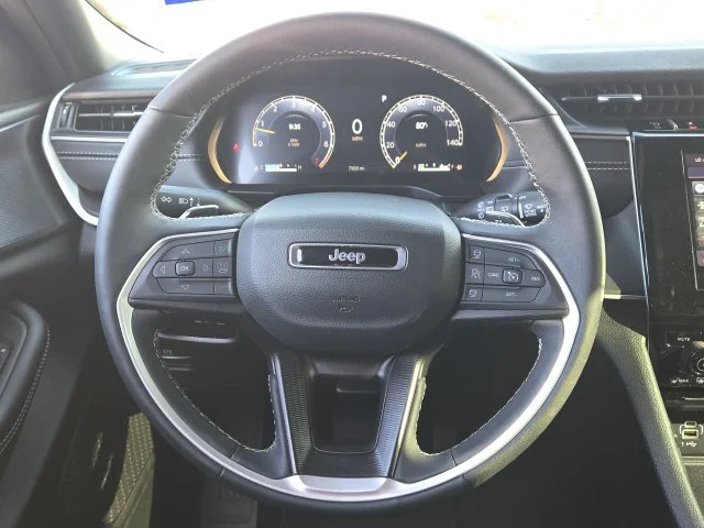 Used 2025 Black Jeep Altitude X image 13