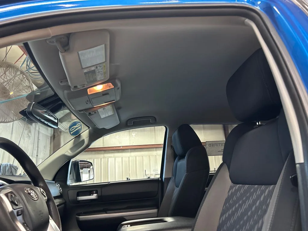 Certified Used 2018 Blue Toyota SR5 image 12