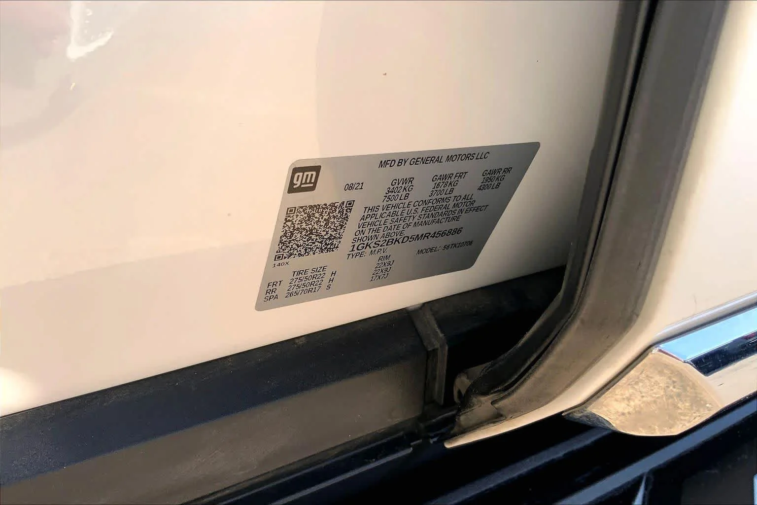 Used 2021 WHITE FROST TRICOAT GMC SLT image 33