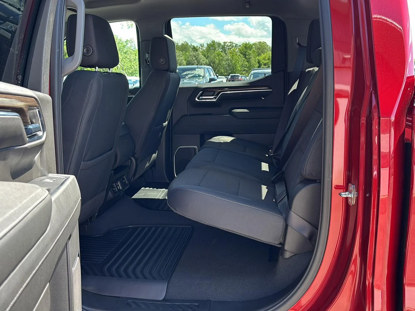 Used 2023 Radiant Red Chevrolet LT image 17