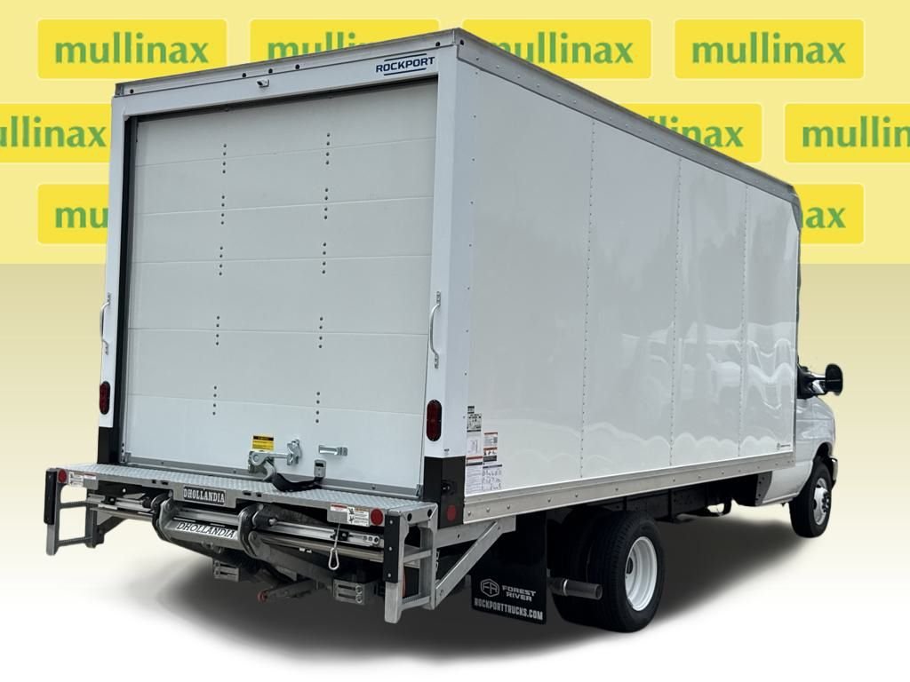 2026 Ford E-Series Cutaway Base - Photo 9