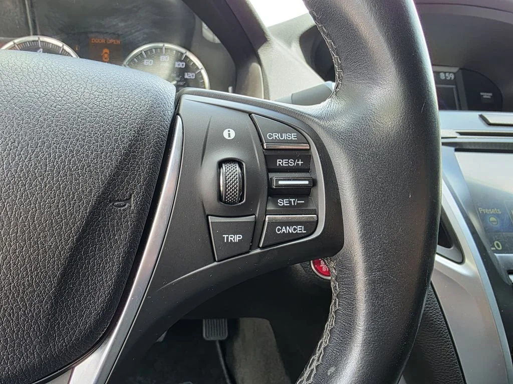 Used 2016 Black Acura V6 image 25