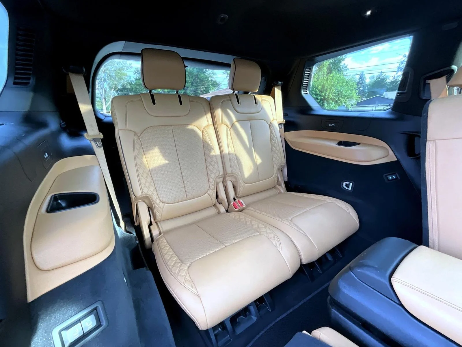 Used 2025 White Jeep Summit image 22
