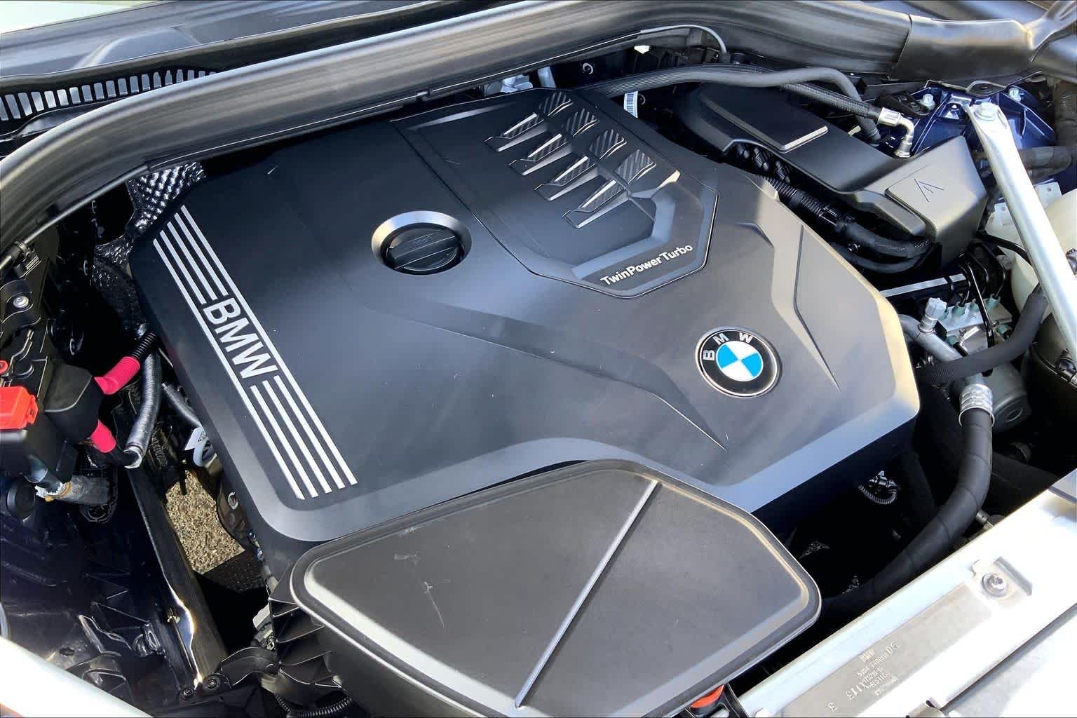 Used 2023 Phytonic Blue Metallic BMW xDrive30i image 32