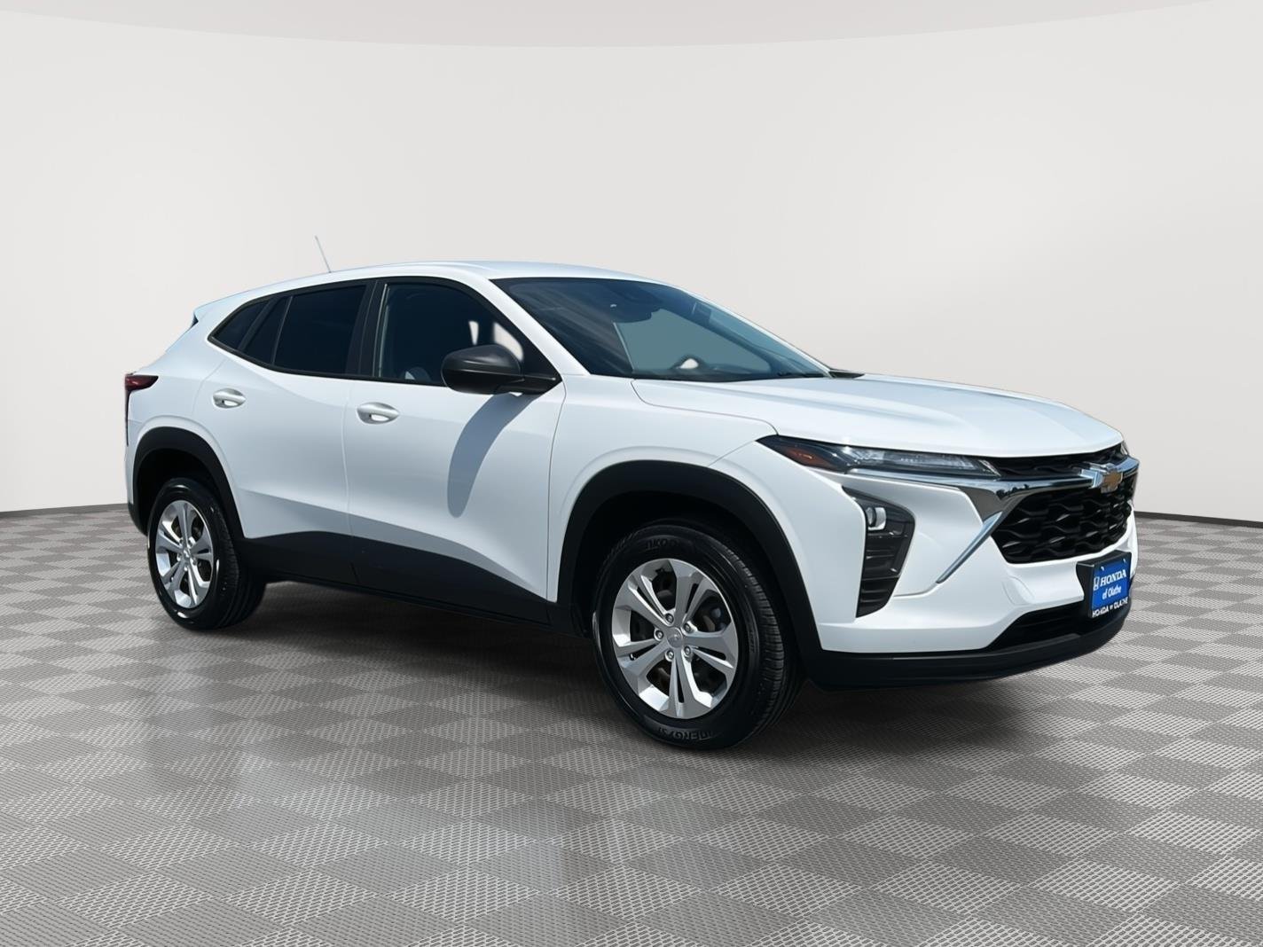 2024 Chevrolet Trax LS's photo