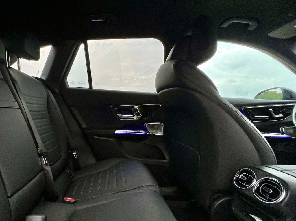Certified Used 2026  Mercedes-Benz GLC 300 image 13