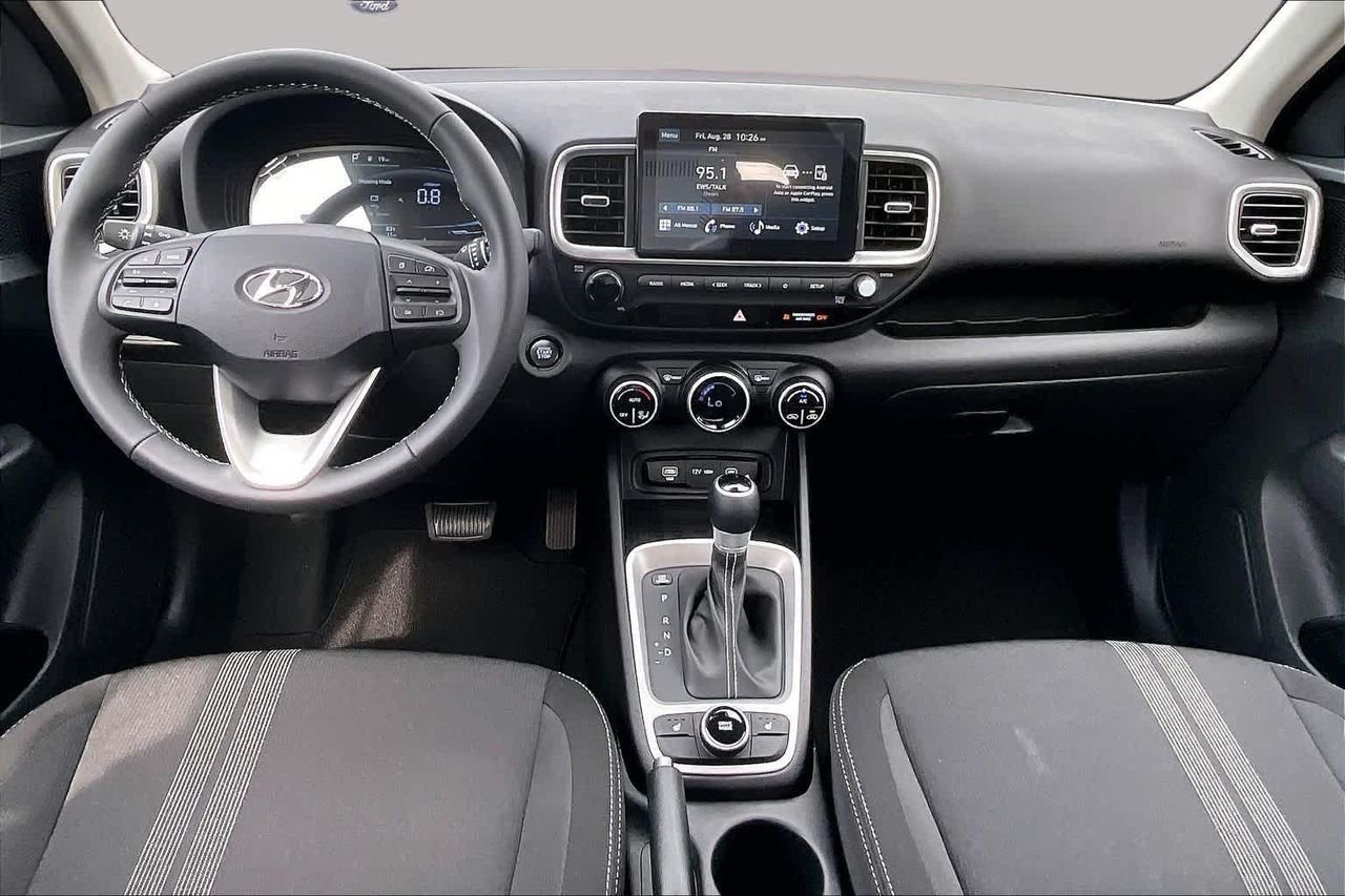 New 2026 Onyx Black Hyundai SEL image 5