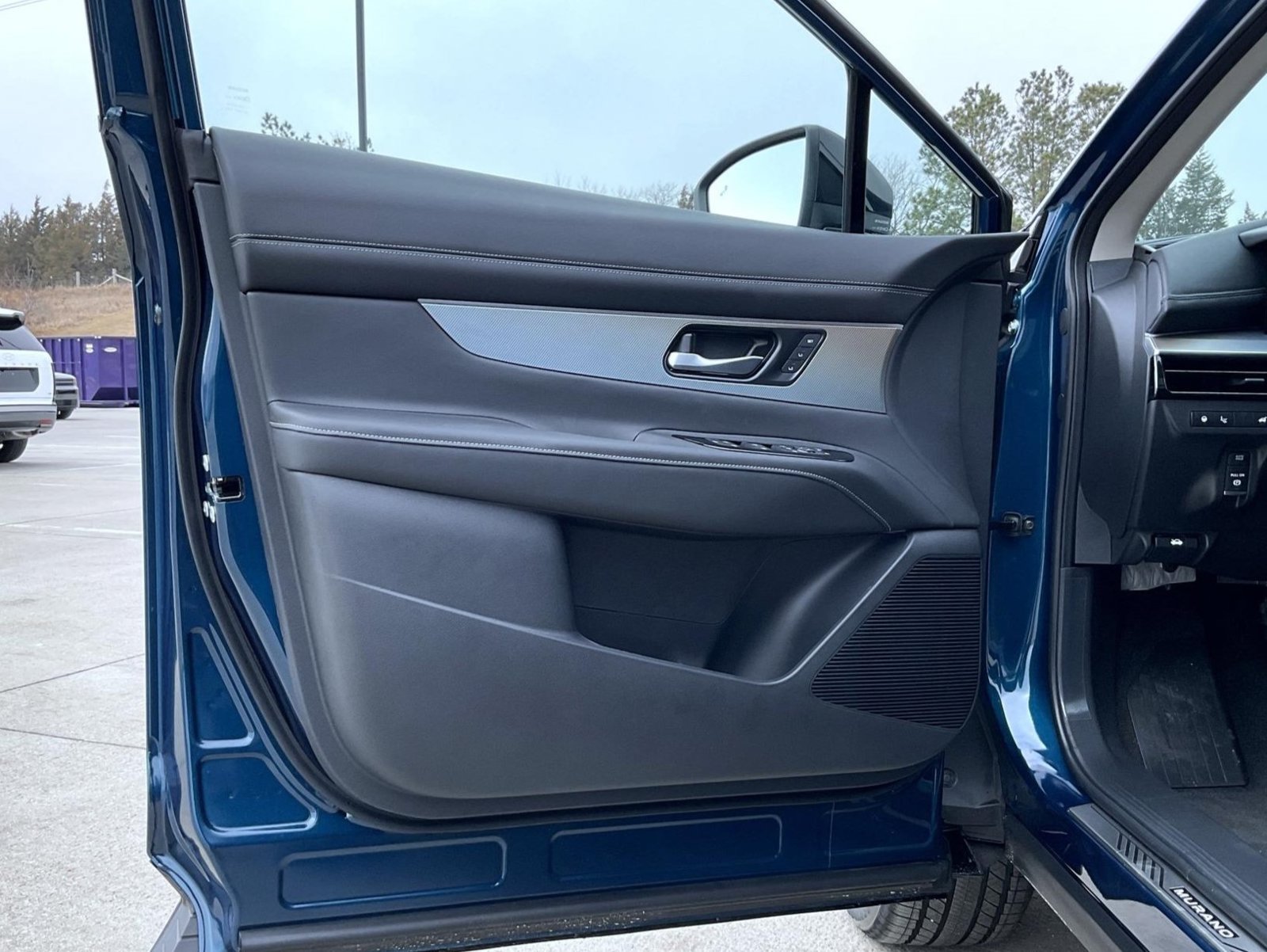 New 2026 Aurora Blue Pearl Metallic Nissan Platinum image 9