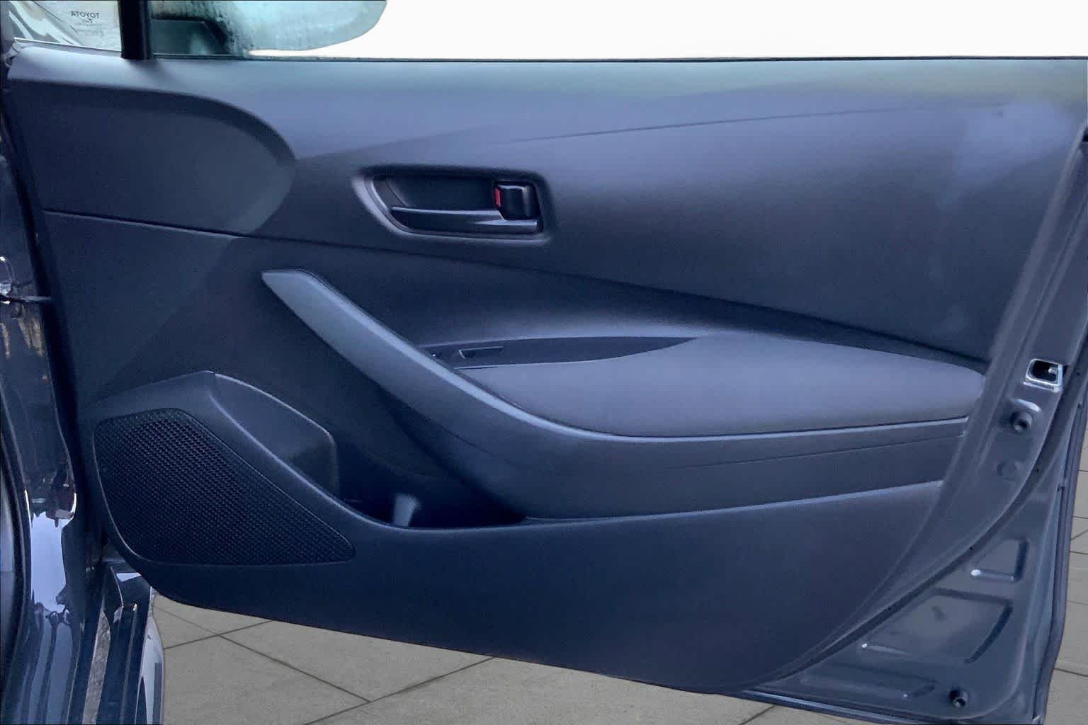 Used 2025 Underground Toyota LE image 20