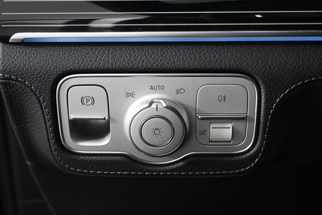 New 2026 Obsidian Black Metallic Mercedes-Benz GLE 450 image 9