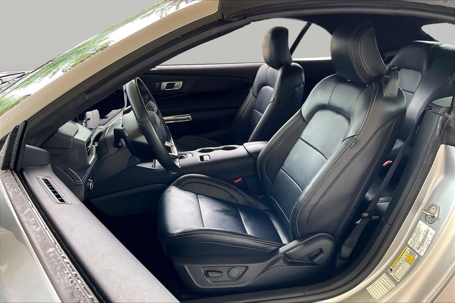 Used 2025 Iconic Silver Metallic Ford EcoBoost Premium image 7