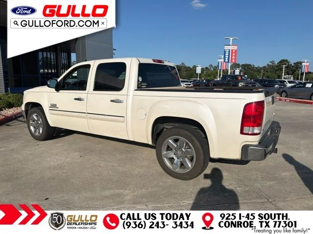 Used 2012 White Diamond Clearcoat GMC SLE image 6