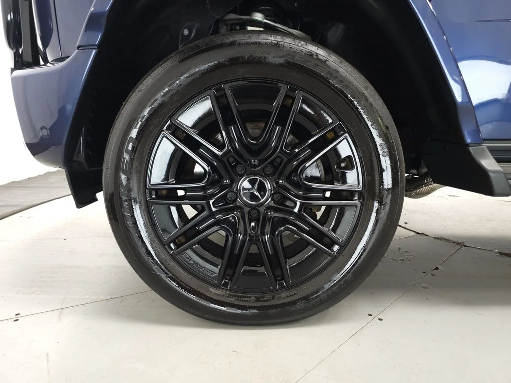 Used 2025 Twilight Blue Metallic Mercedes-Benz G 550 image 35