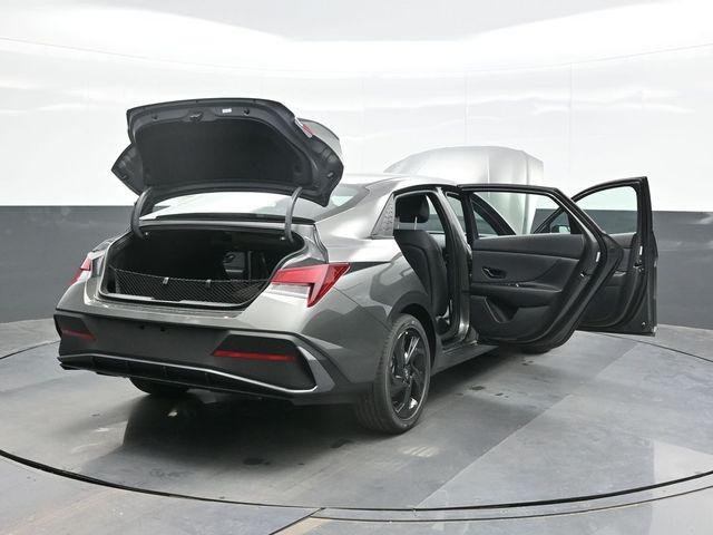 New 2026 Gray Hyundai SEL Sport Plus image 29
